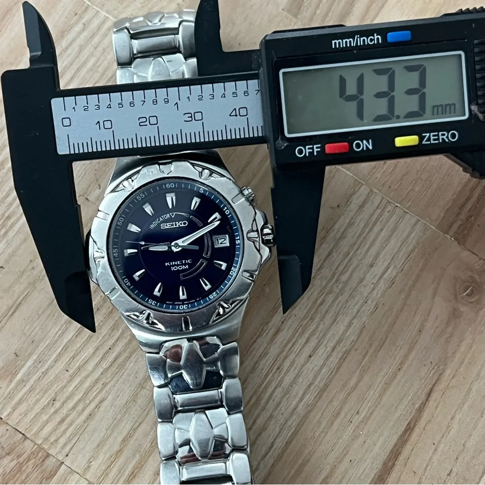Seiko Kinectic Automatic Rare Vintage Men’s Watch Blue Dial Stainless Bracelet